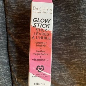 Pacifica Glow Stick lip oil